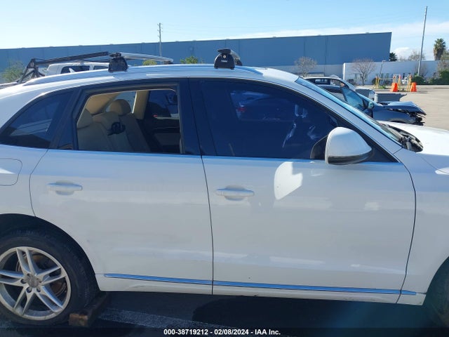 Audi Q5 2.0t Premium 2014 WA1LFAFP5EA106705 Image 12