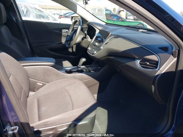 Chevrolet MALIBU LT 2019 1G1ZD5STXKF126777 Image 5