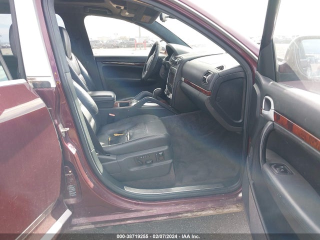 2004 PORSCHE CAYENNE WP1AC29P24LA91766 Photo 4
