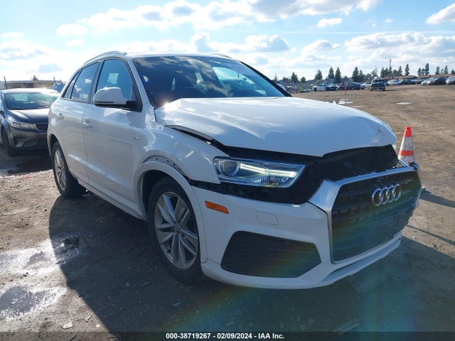 WA1BCCFS8JR001477 Audi Q3 2.0t Premium/2.0t Sport Premium