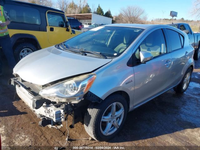 JTDKDTB35G1122752 Toyota Prius C One