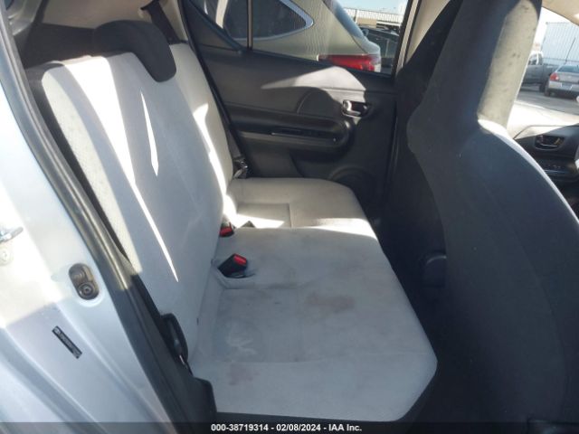 JTDKDTB35G1122752 Toyota Prius C One