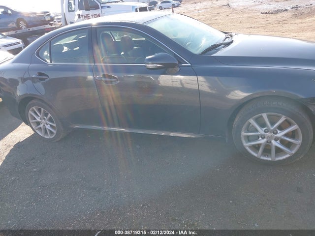2011 LEXUS IS 350 VIN: JTHCE5C24B5002024