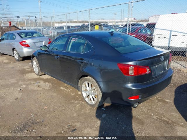 2011 LEXUS IS 350 JTHCE5C24B5002024 Photo 2