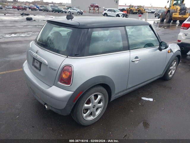 2009 MINI COOPER WMWMF33549TW70135 Photo 3