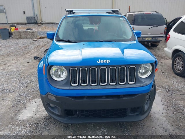 ZACCJABT8FPB86932 Jeep Renegade Latitude