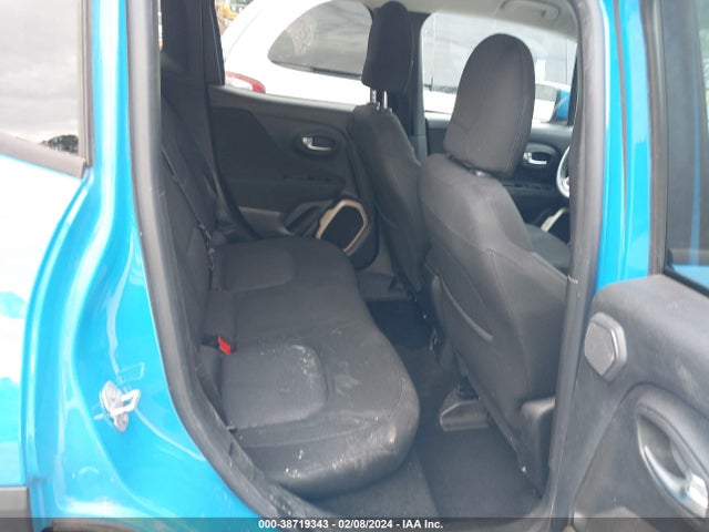 ZACCJABT8FPB86932 Jeep Renegade Latitude