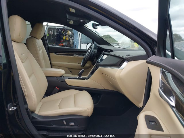 1GYKNBRS7KZ107470 Cadillac Xt5 Standard