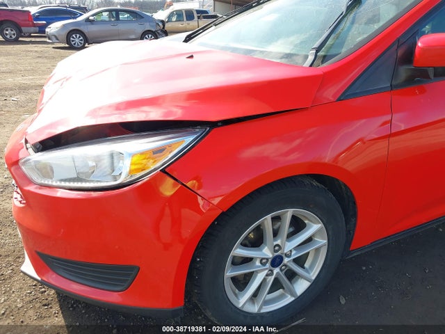 2016 FORD FOCUS SE VIN: 1FADP3F2XGL352640
