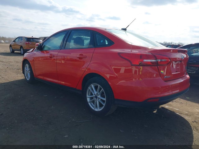 2016 FORD FOCUS SE VIN: 1FADP3F2XGL352640