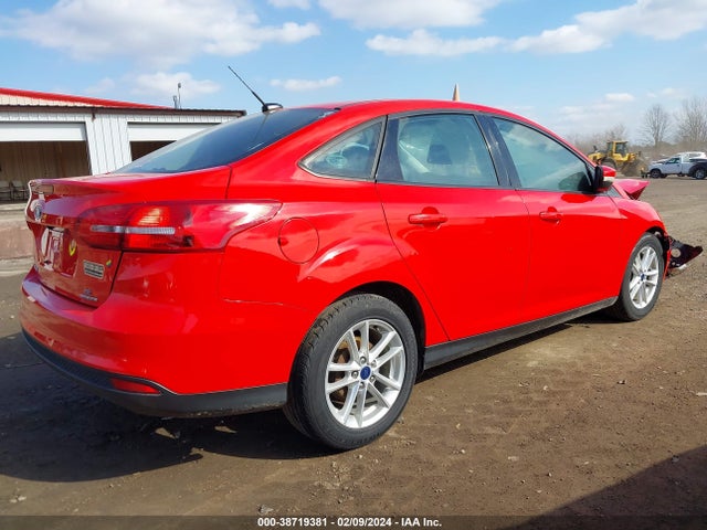2016 FORD FOCUS SE VIN: 1FADP3F2XGL352640