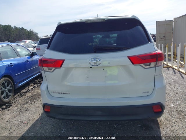Toyota Highlander Se 2019 5TDKZRFH3KS367720 Image 16