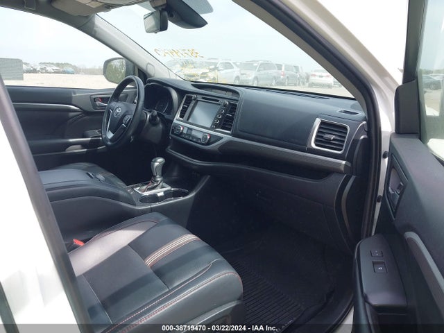 Toyota Highlander Se 2019 5TDKZRFH3KS367720 Image 5