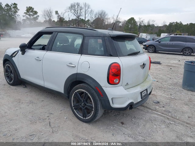 2015 MINI COUNTRYMAN WMWZC3C54FWT03647 Photo 2