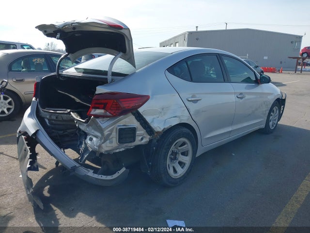 Hyundai ELANTRA SE 2019 KMHD74LF8KU790451 Image 4