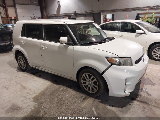 2015 SCION XB VIN: JTLZE4FE3FJ072448