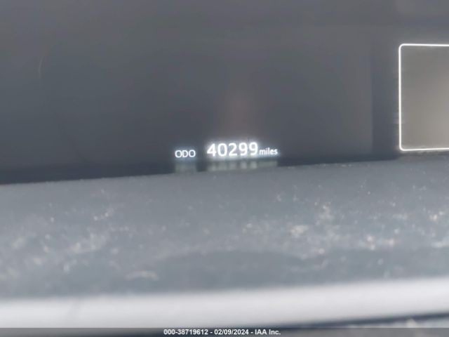 JTDKARFU9K3090044 Toyota Prius Le
