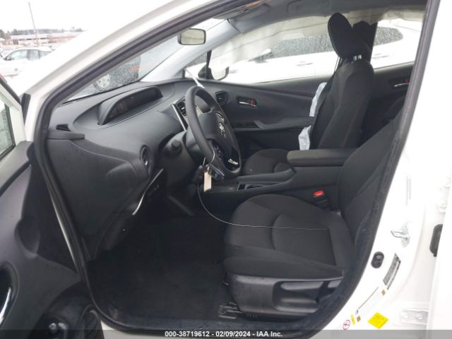 JTDKARFU9K3090044 Toyota Prius Le