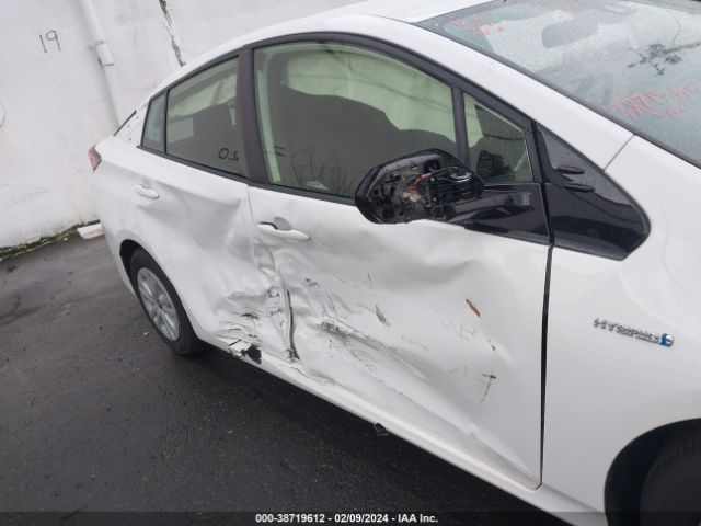 JTDKARFU9K3090044 Toyota Prius Le