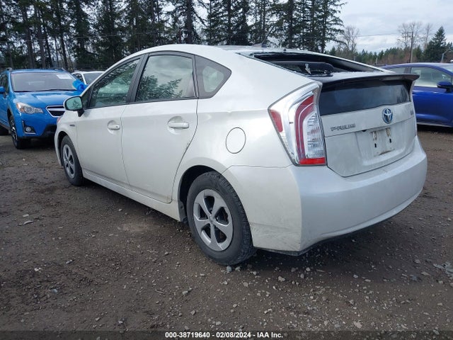 2015 TOYOTA PRIUS THREE VIN: JTDKN3DU8F1915304