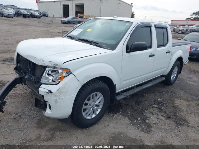 Nissan Frontier Sv 2017 1N6DD0ER8HN763537 Image 2