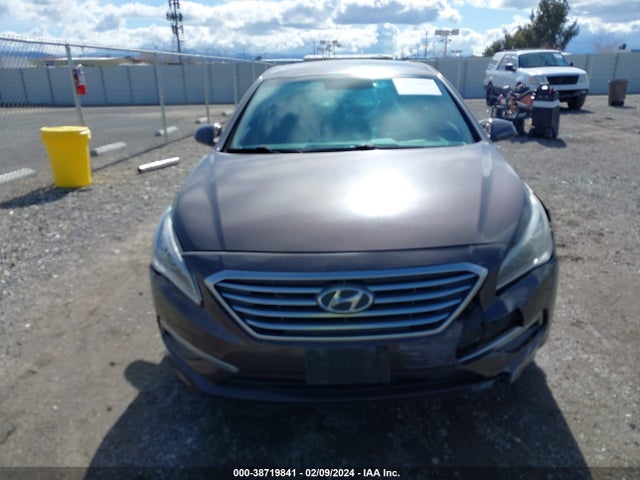 Hyundai SONATA SE 2015 5NPE24AF1FH126387 Image 12