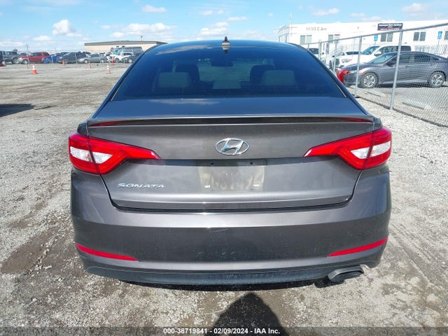 Hyundai SONATA SE 2015 5NPE24AF1FH126387 Image 16
