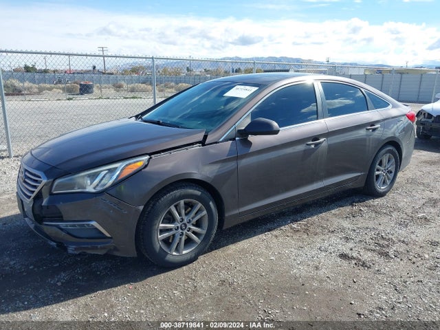 Hyundai SONATA SE 2015 5NPE24AF1FH126387 Image 2