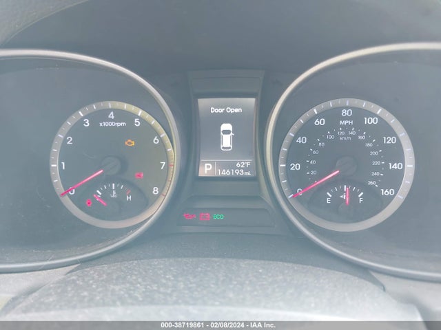 2015 HYUNDAI SANTA FE SPORT 2.4L VIN: 5XYZU3LB5FG277367