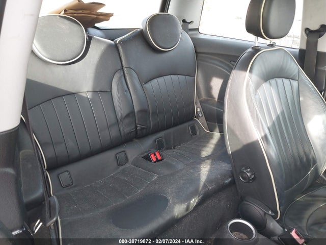 2007 MINI COOPER WMWMF33547TT50021 Photo 7