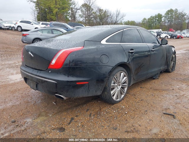 2012 JAGUAR XJ SAJWA1GE9CMV33865 Photo 3