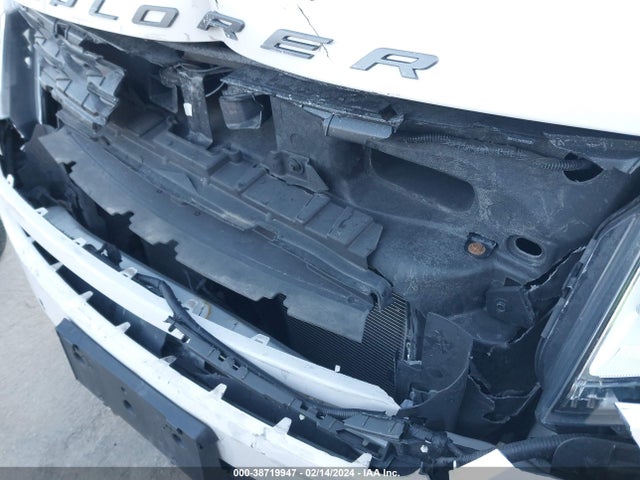 Ford EXPLORER XLT 2018 1FM5K8D86JGB01840 Image 10