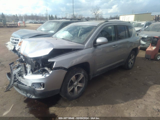 1C4NJDEB8GD747160 Jeep Compass High Altitude Edition