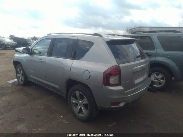 1C4NJDEB8GD747160 Jeep Compass High Altitude Edition