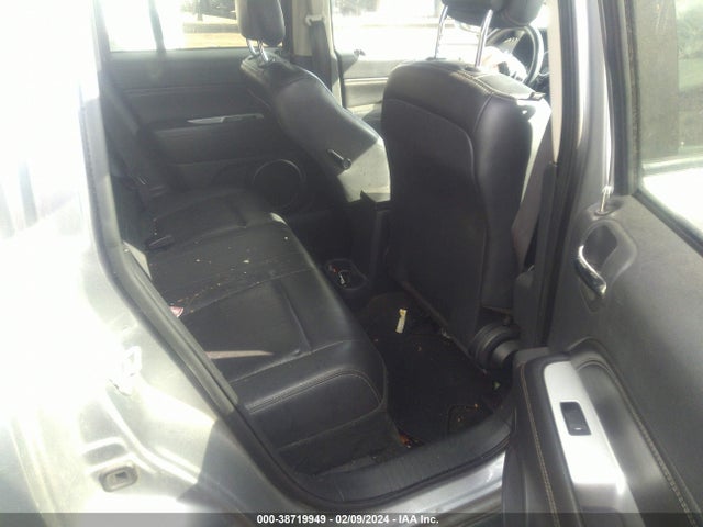 1C4NJDEB8GD747160 Jeep Compass High Altitude Edition