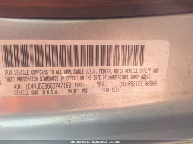 1C4NJDEB8GD747160 Jeep Compass High Altitude Edition