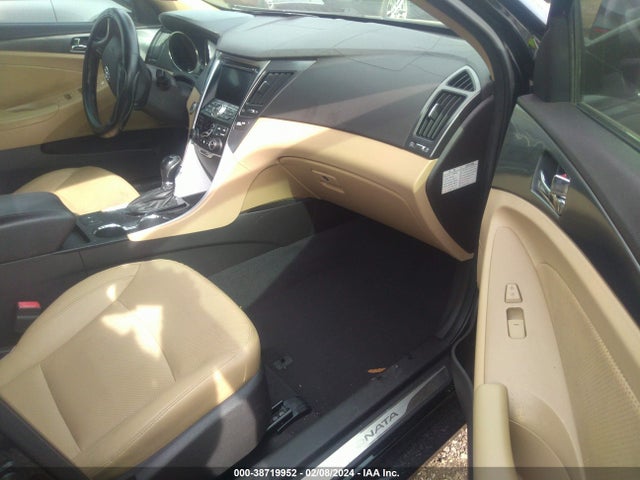 2011 HYUNDAI SONATA HYBRID VIN: KMHEC4A48BA011830