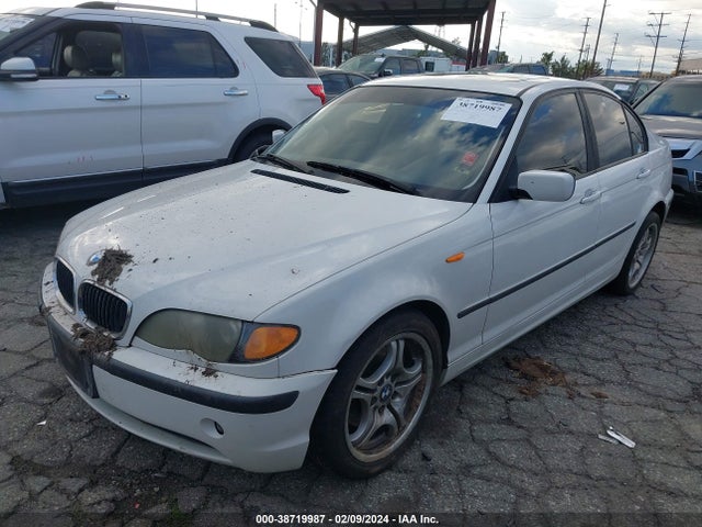2003 BMW 325I VIN: WBAET37403NJ40822