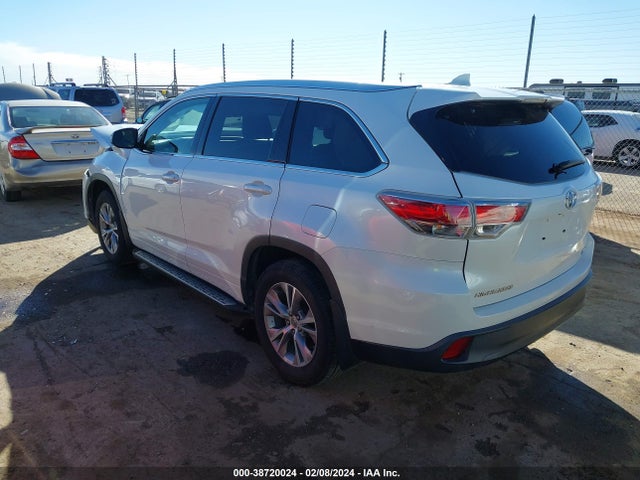 Toyota Highlander Xle V6 2014 5TDKKRFHXES030437 Image 3