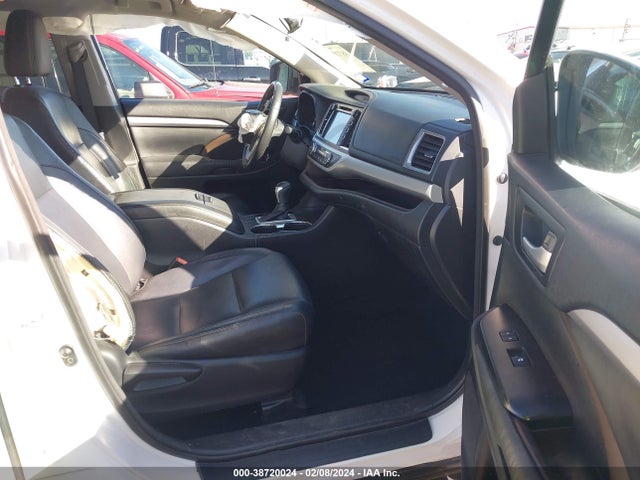 Toyota Highlander Xle V6 2014 5TDKKRFHXES030437 Image 5