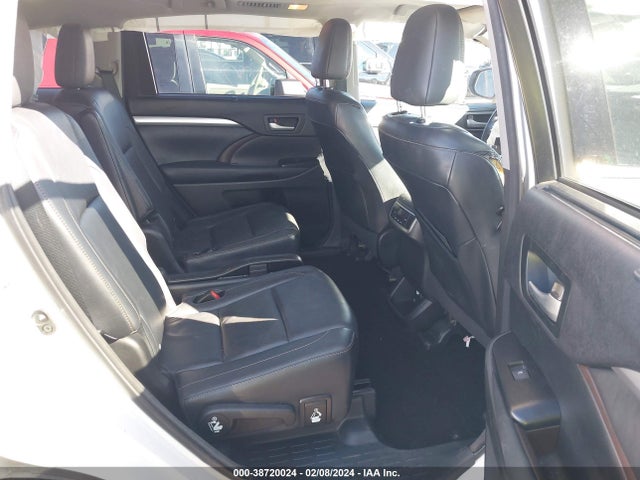 Toyota Highlander Xle V6 2014 5TDKKRFHXES030437 Image 8