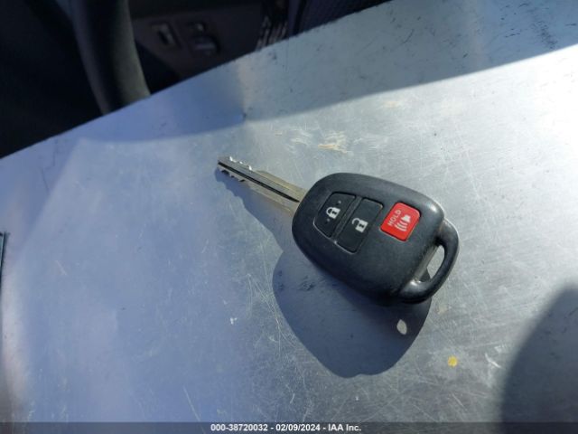 JTKKUPB41E1045593 Scion XD