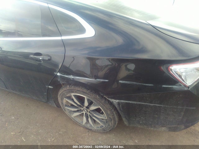 Chevrolet MALIBU LT 2018 1G1ZD5ST4JF181210 Image 17