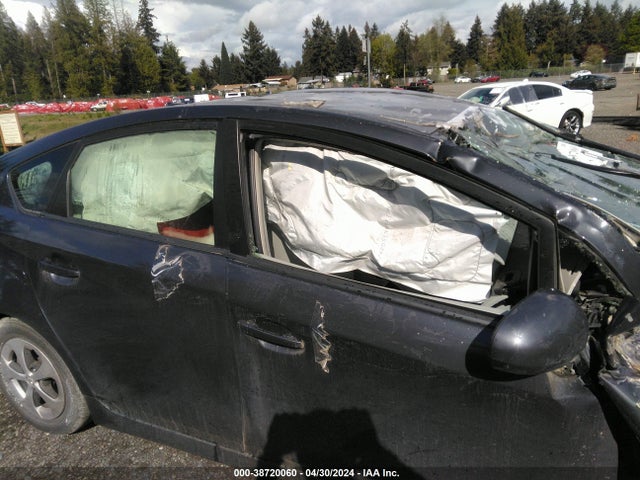 Toyota Prius Three 2015 JTDKN3DU9F0416100 Image 16