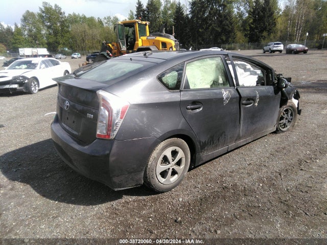 Toyota Prius Three 2015 JTDKN3DU9F0416100 Image 4
