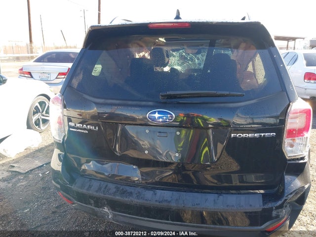 Subaru Forester 2.5i Premium 2018 JF2SJAEC1JH488796 Image 15