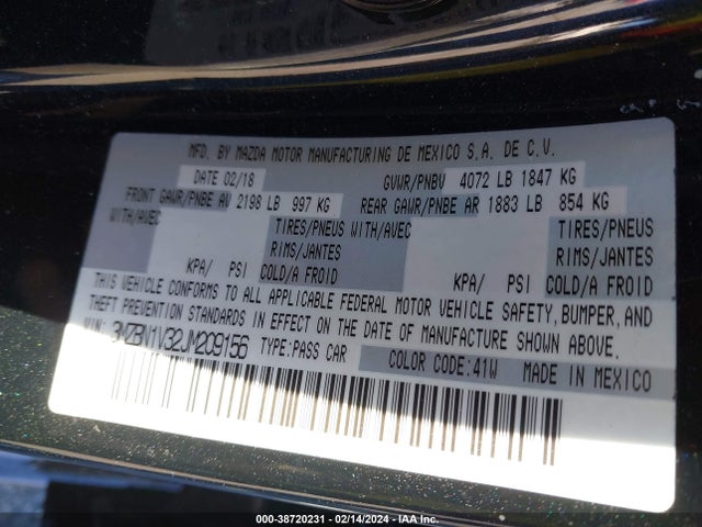 Продаж на аукціоні авто 2018 Mazda Mazda3 Touring, vin: 3MZBN1V32JM209156, номер лоту: 38720231