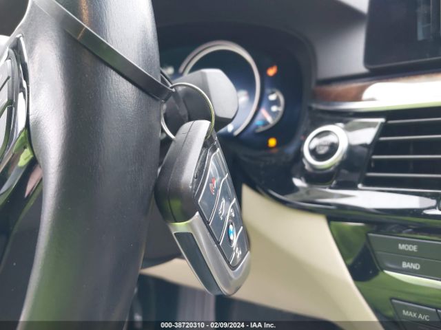 WBAJB1C55JB084802 BMW 530e Xdrive Iperformance