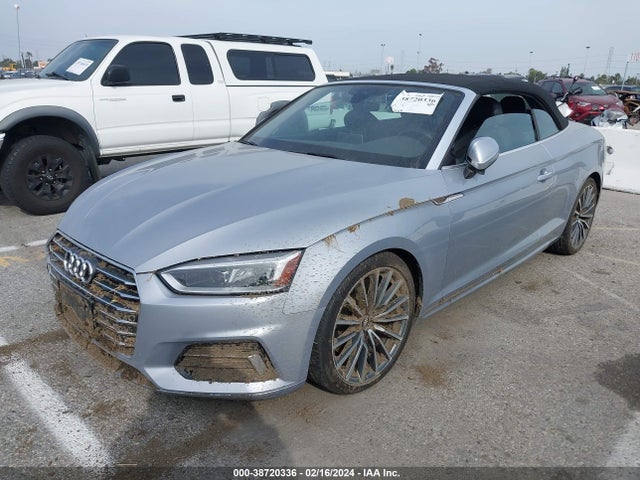 WAUYNGF50JN012697 Audi A5 2.0t Premium
