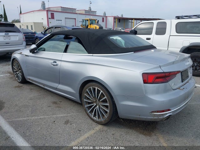 WAUYNGF50JN012697 Audi A5 2.0t Premium